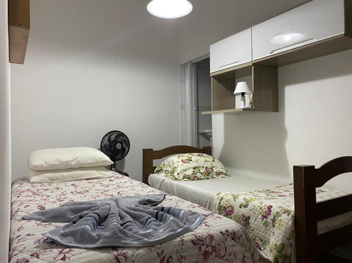 جوارولوس Hostel Gru Economico Com Quartos Individuais E Translado المظهر الخارجي الصورة