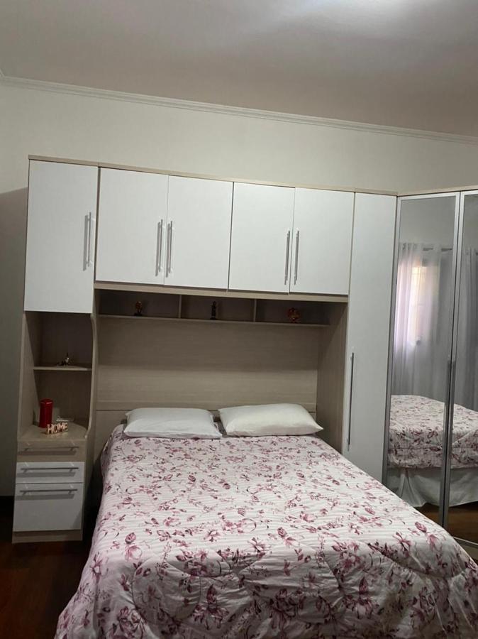 جوارولوس Hostel Gru Economico Com Quartos Individuais E Translado المظهر الخارجي الصورة