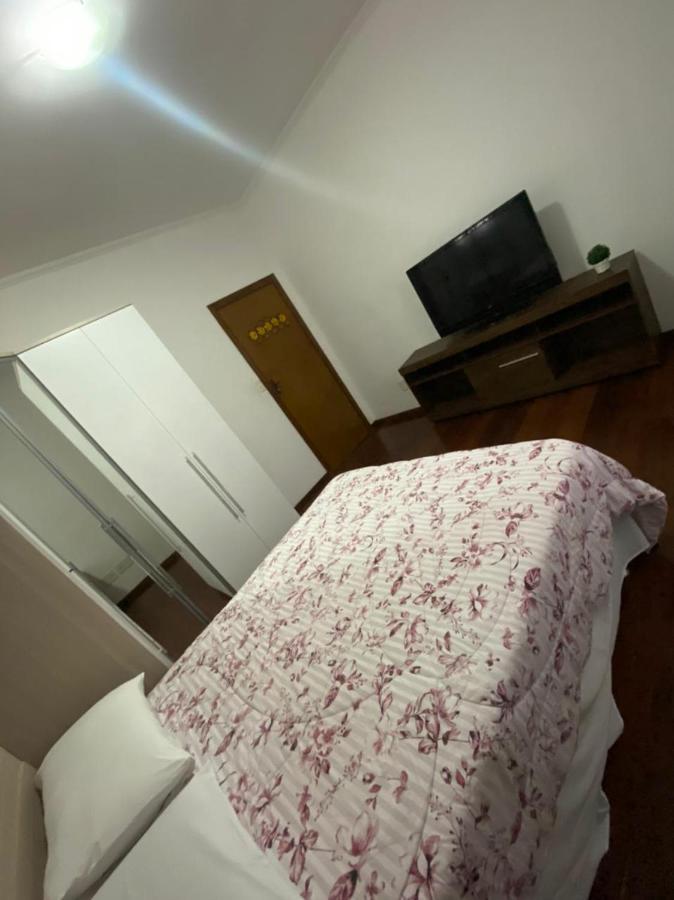 جوارولوس Hostel Gru Economico Com Quartos Individuais E Translado المظهر الخارجي الصورة