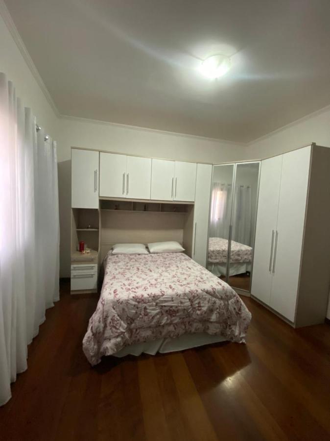 جوارولوس Hostel Gru Economico Com Quartos Individuais E Translado المظهر الخارجي الصورة