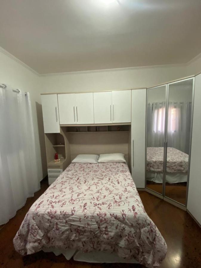 جوارولوس Hostel Gru Economico Com Quartos Individuais E Translado المظهر الخارجي الصورة