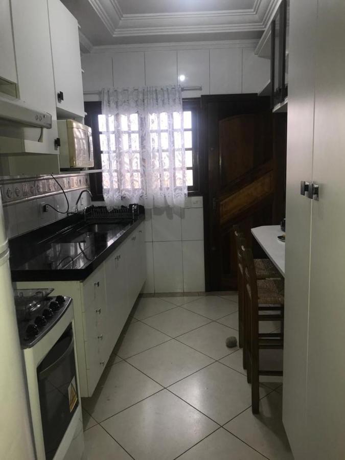 جوارولوس Hostel Gru Economico Com Quartos Individuais E Translado المظهر الخارجي الصورة